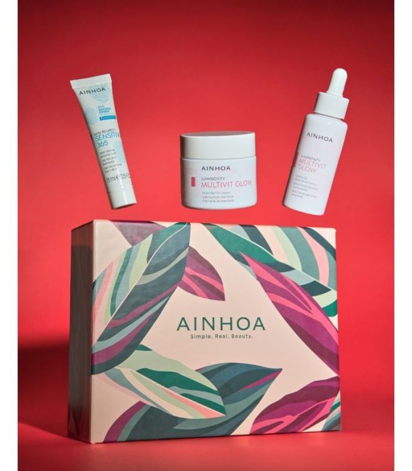 Pack regalo de Navidad AINHOA BOTANICAL Multivit Glow con crema y sérum multivitaminas en caja de edición limitada.